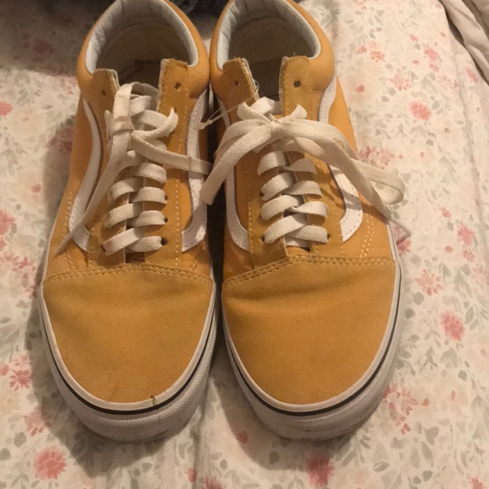 Mustard yellow old skool vans
